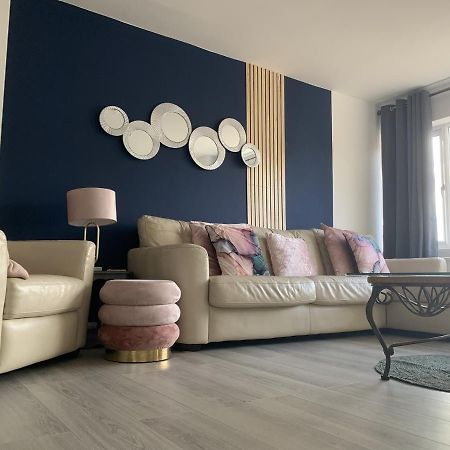 Crowthorne House, Beautiful 3 Bedroom Home For Upto 8 Guests, With Sofa Bed Cul-De-Sac With Private Driveway Nottingham Bagian luar foto